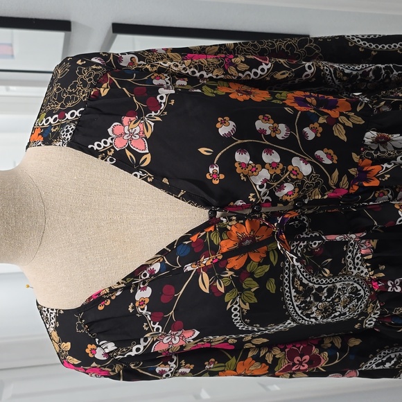 Boho Top - Picture 2 of 7